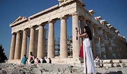 Free tours of Greece