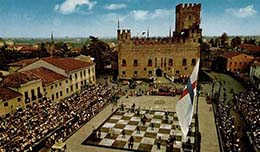 Живі шахи в Італії