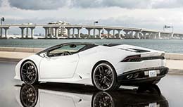 Lamborghini for guests of Waldorf Astoria